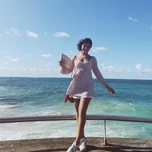 Meet your Posher, Zoe